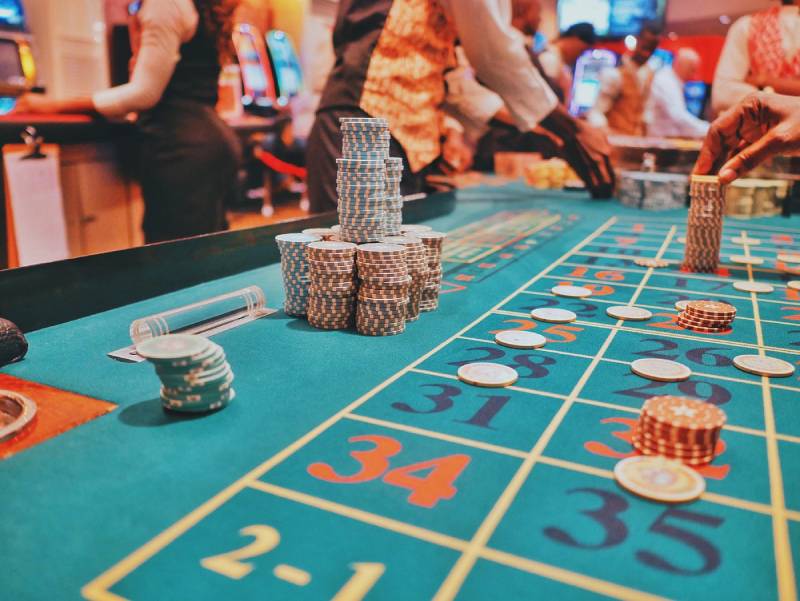 Russian Roulette Là Gì? Hướng Dẫn Chi Tiết Từ Dân Cá Cược 4 Có nên tham gia vào chơi Russian Roulette không?