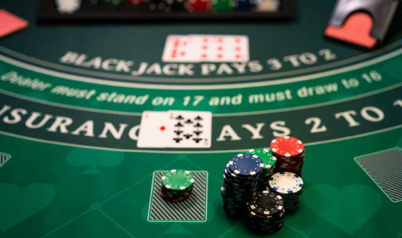 Cách Chơi Blackjack Dễ Hiểu Và Dễ Thắng Cho Newbie 5 Mẹo chơi blackjack dễ thắng hơn