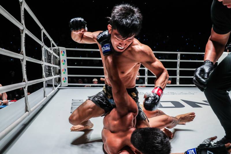 Mơ Thấy Đánh Nhau Đánh Con Gì? Con Số Vàng Từ Giấc Mơ Xô Xát 2 Mơ thấy mình đang đánh với người lạ
